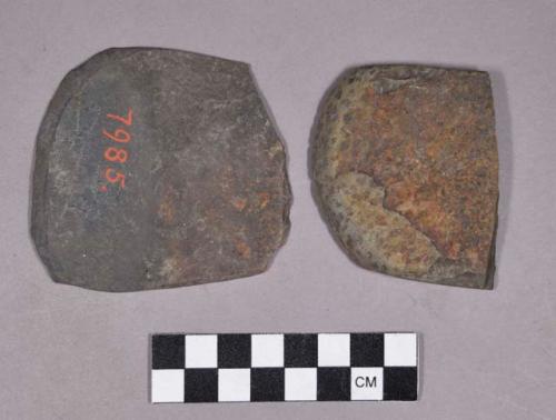 Ground stone, modified lithic, fragments with abraded edges