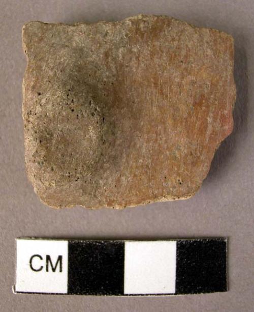 Plain brown burnished potsherd with flat plastic knob (Wace & Thompson, 1912, Ty