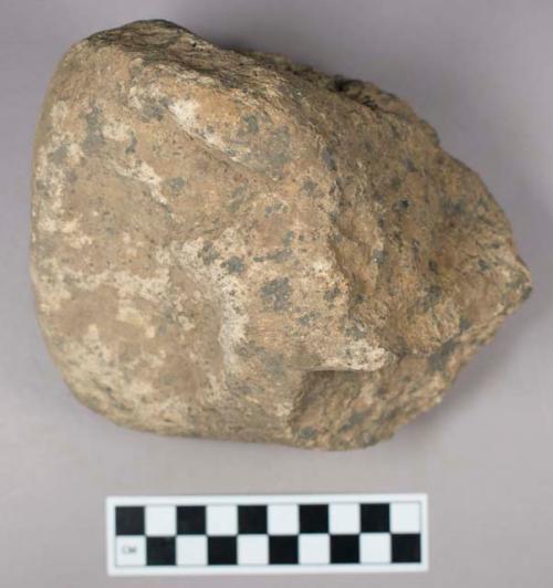 Non-cultural stone fragments