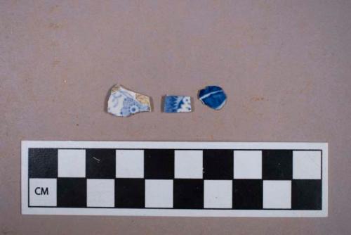 Ceramic, pearlware, blue transfer print, body sherds