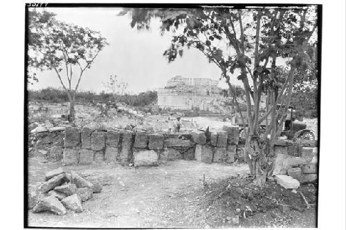 Caracol. S. Annex, West of small court. Bench partially covered by masonry wall.