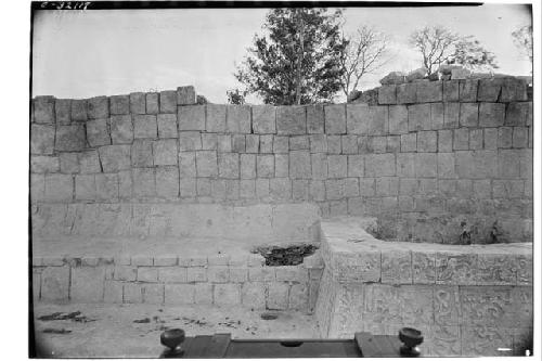 Interior masonry of south corridor wall, east end at Mercado.