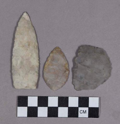 Chipped stone, one uniface edged tool and projectile points, lanceolate, asymetrical, and leaf shaped