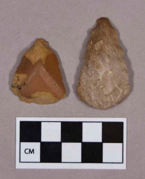 Chipped stone, edged tool, scrapers, one with cortex