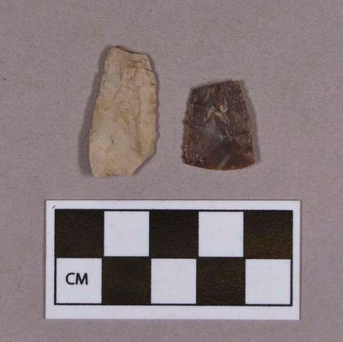 Chipped stone, bifacial fragments