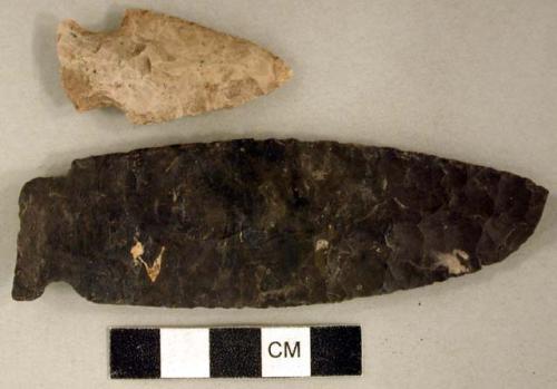 Chipped stone, projectile points, side-notched