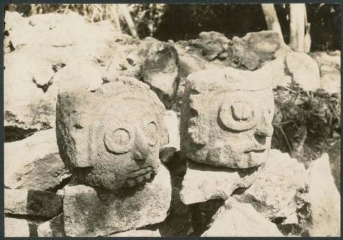 Temple of the Four Lintels, carved stone heads