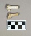 Ceramic, kaolin pipe stem fragments with heels, 4/64 bore diameter