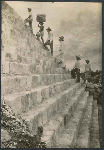 Temple of Warriors, Grand Stairway