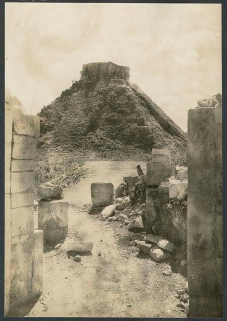 Castillo, from Temple of Warriors, North Colonnade