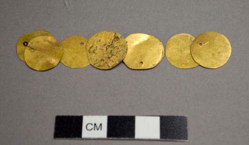 8 Small Gold Discs 1/2: diam.