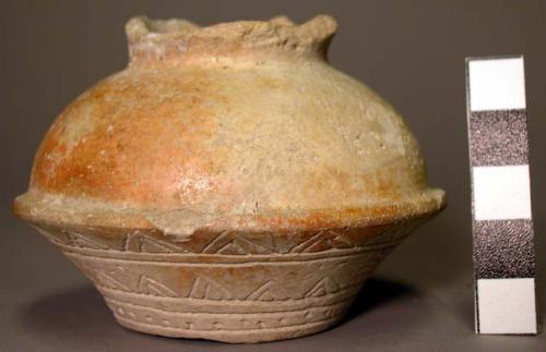 Small vessel with incised decoration