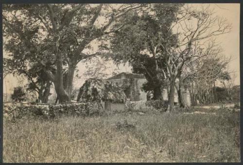 Hacienda Chichen, Old School House and Mason's bath house