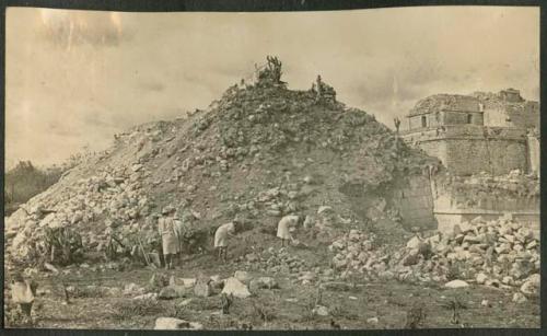 Temple of Wall Panels, during excavation