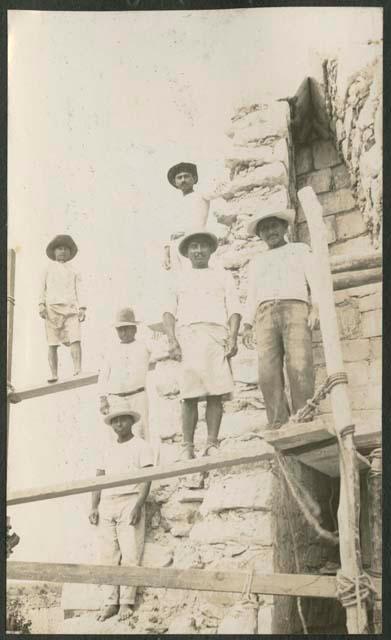 Workers at Caracol