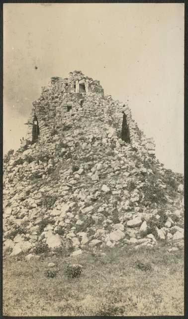 Caracol, northeast corner before excavation and repair