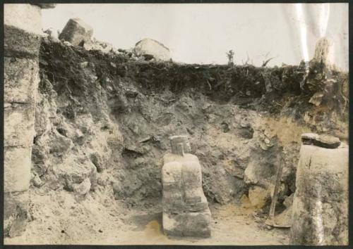 North Colonnade, Chac Mool in front of sculptured and painted dais