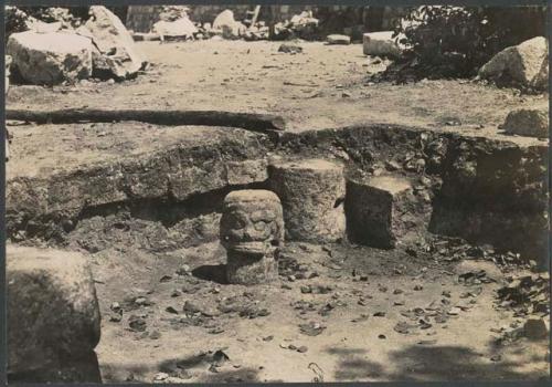 El Caracol, stone head found on floor of Bench House