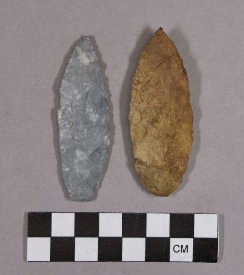 Chipped stone, projectile points, lanceolate