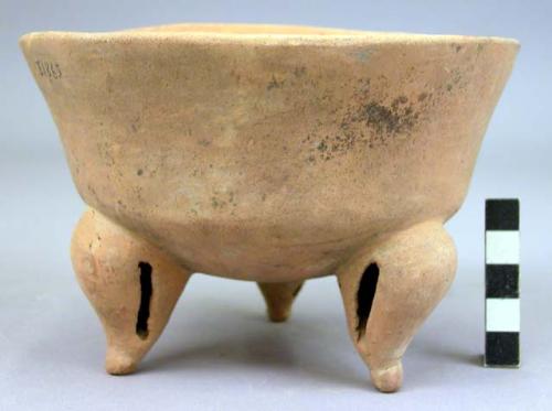 Pottery dish, tripod, plain, legs with plain clay balls