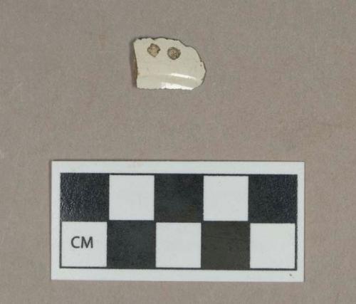 Ceramic, undecorated pearlware base sherd