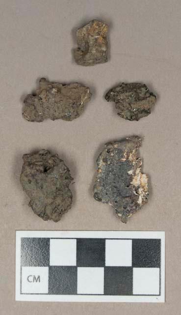 Metal, slag fragments