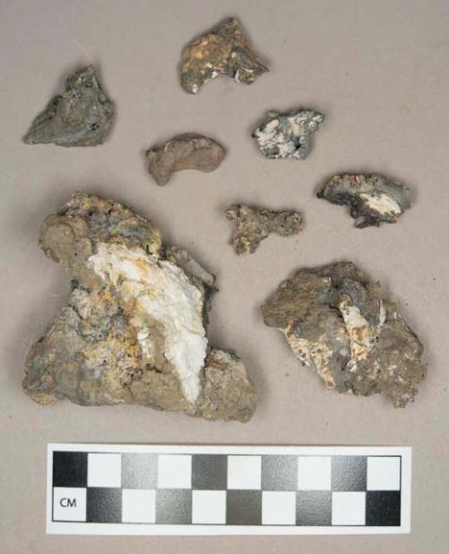 Metal, slag fragments