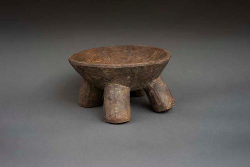 Wooden stool with four legs - all one piece (shetutsha)