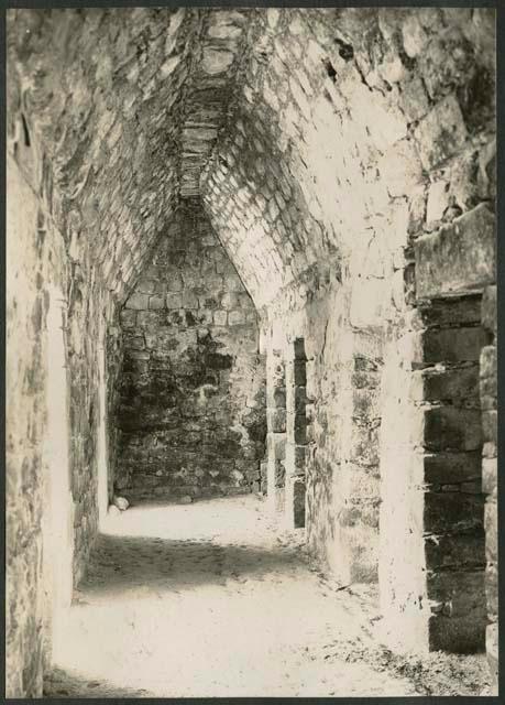 Monjas, interior view