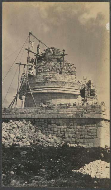 El Caracol, repair of tower, south side