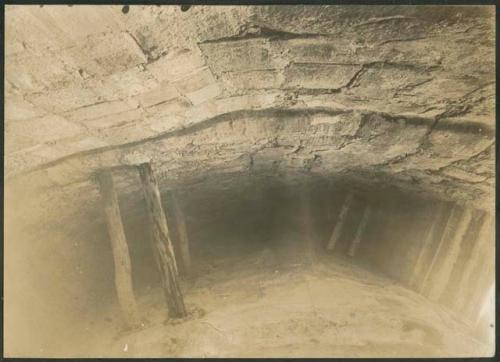 Caracol, vault of outer corridor