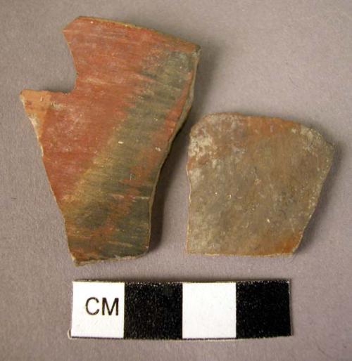 Rim potsherd, 1 potsherd - white on red (Wace & Thompson, 1912, Type A3#)