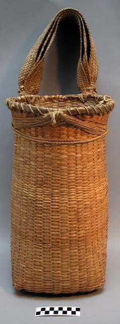 Basket with tump line