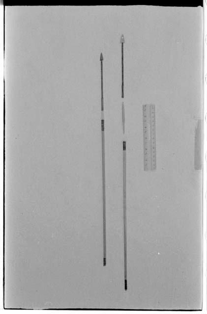 Whole arrow, separated arrow, and ruler for measurement