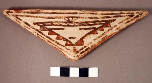 Triangular pottery tile; Katsina name: Dawa