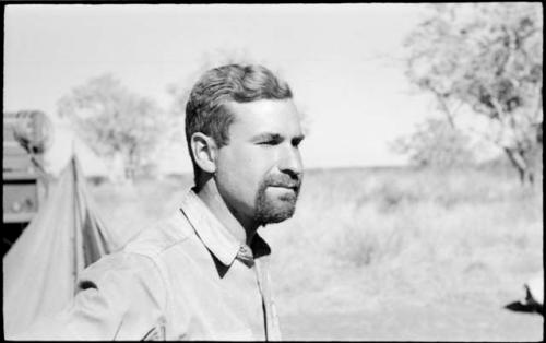 Daniel Blitz with beard, profile