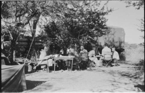 People being interviewed in the camp at Theunis Berger's farm