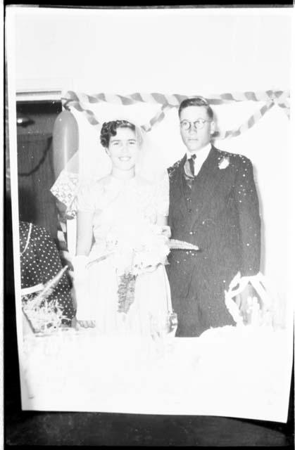 Bridesmaid and a groomsman at Theunis Berger's wedding