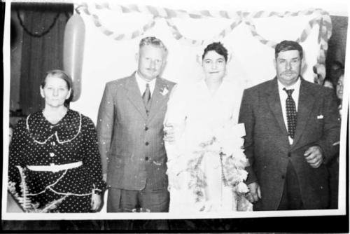 Theunis Berger and Marguerita Ammann at their wedding party