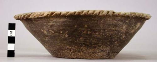 Open pottery bowl - milled edges