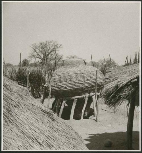 Large storage basket for grain in cradle, with plastered top instead of thatched roof