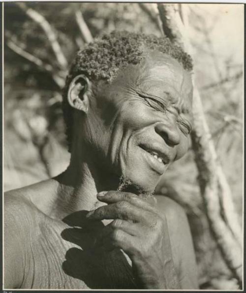 "Old ≠Toma" of Band 2, father of "Gao Helmet's" first wife, //Kushay, portrait (print is a cropped image)