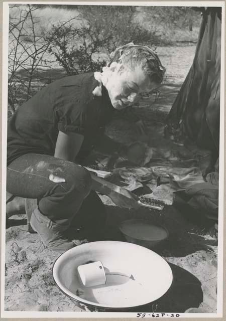 Elizabeth Marshall Thomas washing her hair

