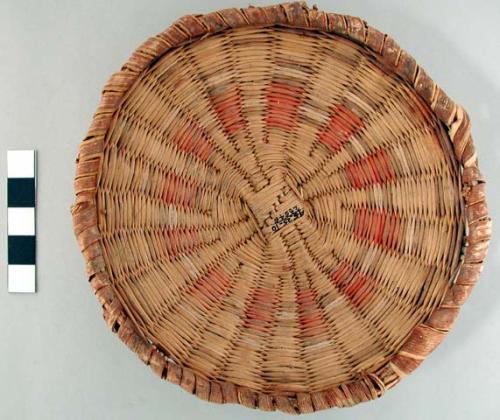 Wicker basket tray