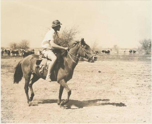 Casper Kruger on horseback











