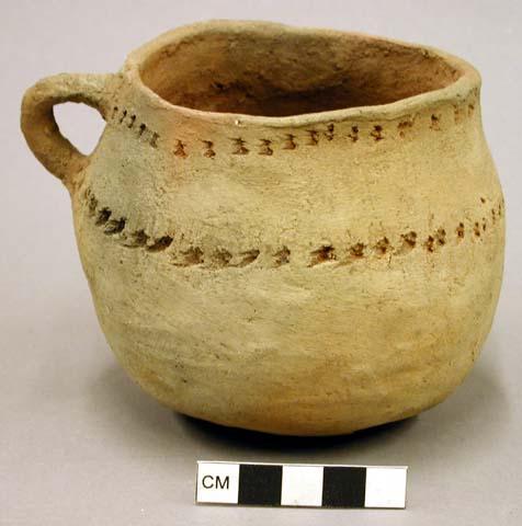 Jar, polacca polychrome style d. reproduction of primitive ware. 9.1 x 11.2 cm.