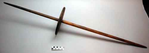 Grasped hand spindle (reproduction)