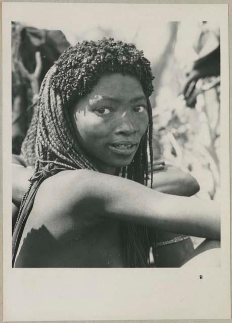 Uashay, wife of Tame, daughter of /Oãshay, sister of N//ui and of Kashibi (print is a cropped image)