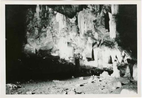 "1950 - 300 series duplicates": Inside Gcwihaba ("Drotsky's cave")