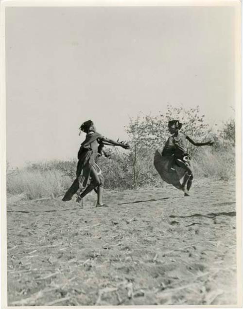 Young women playing tamah n!o’an (ball game) (print is a cropped image)